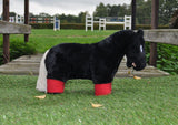 Crafty Pony knuffelpaard zwart rode bandages